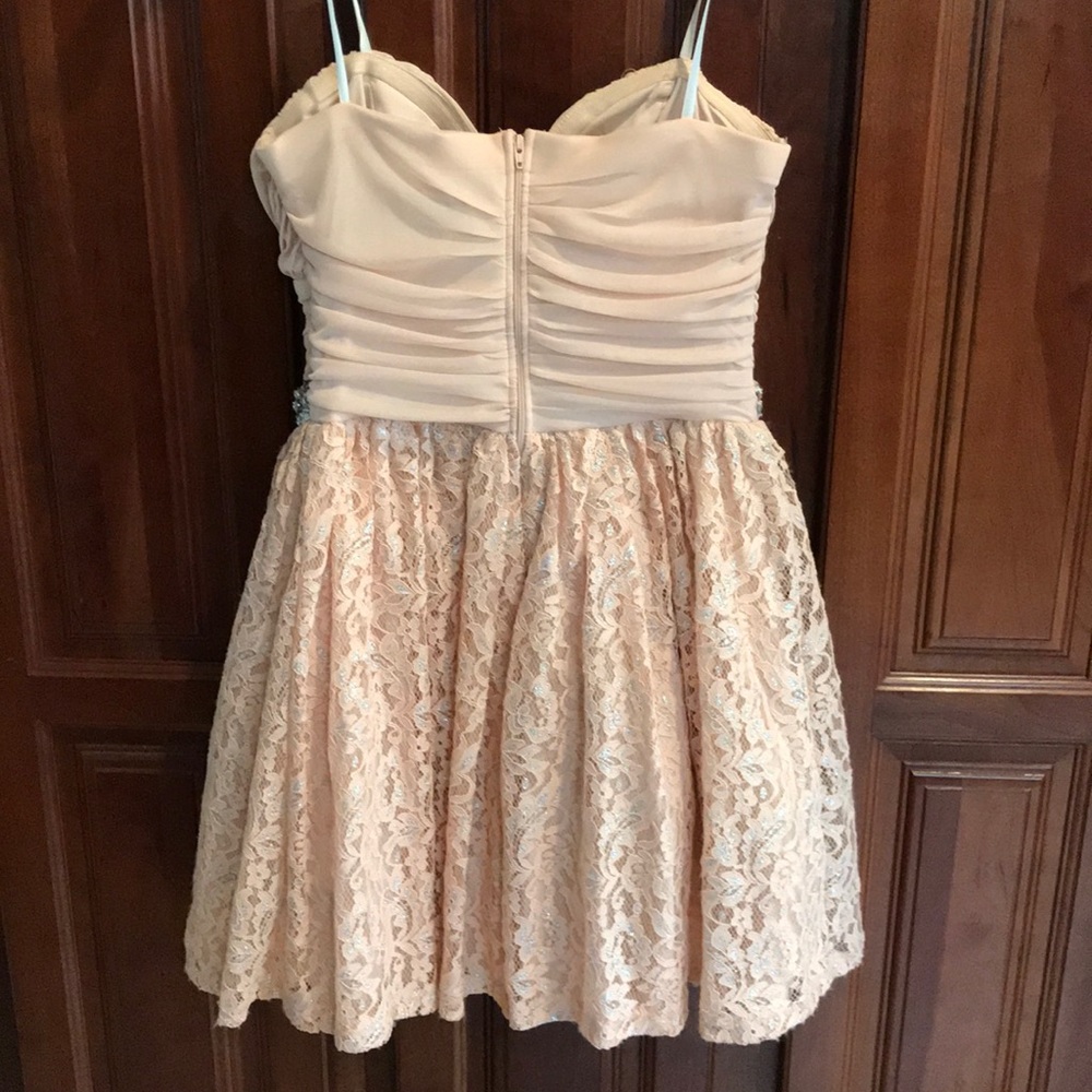 Formal Dress - Picture 3 of 4